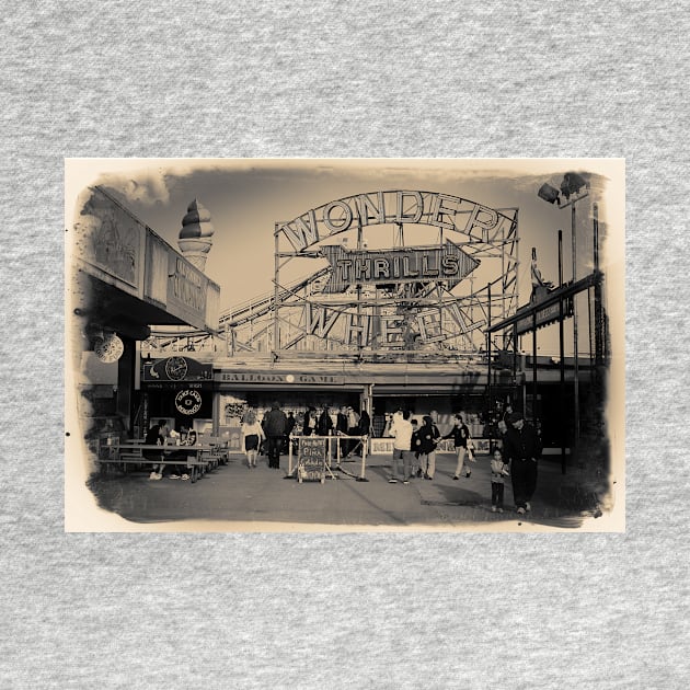 People at Coney Island by the Wonder Wheel by Reinvention